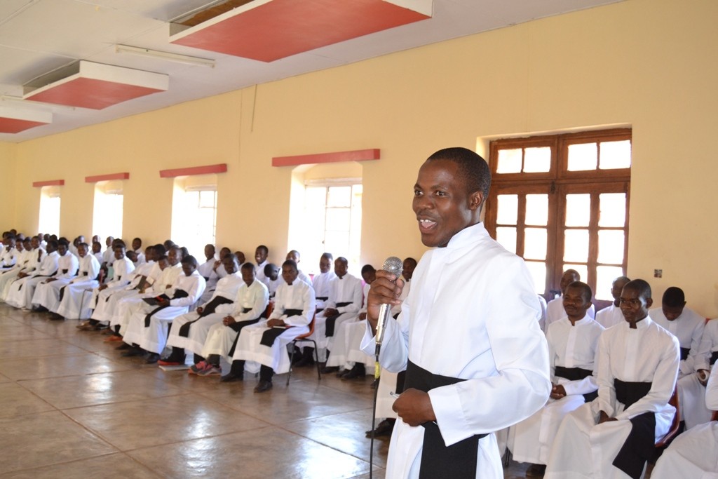 Seminarian James Nkhoma of Mzuzu Diocese spelling out some of the proposals--Photo by Watipaso Mzungu.jpg
